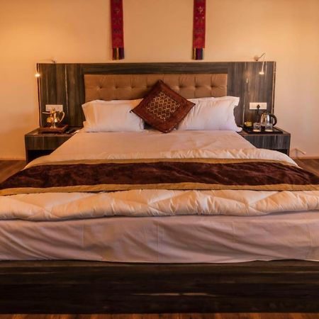 Hotel Sindhu Лех Экстерьер фото