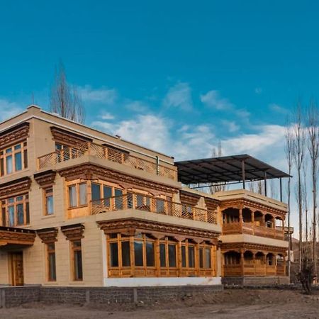 Hotel Sindhu Лех Экстерьер фото