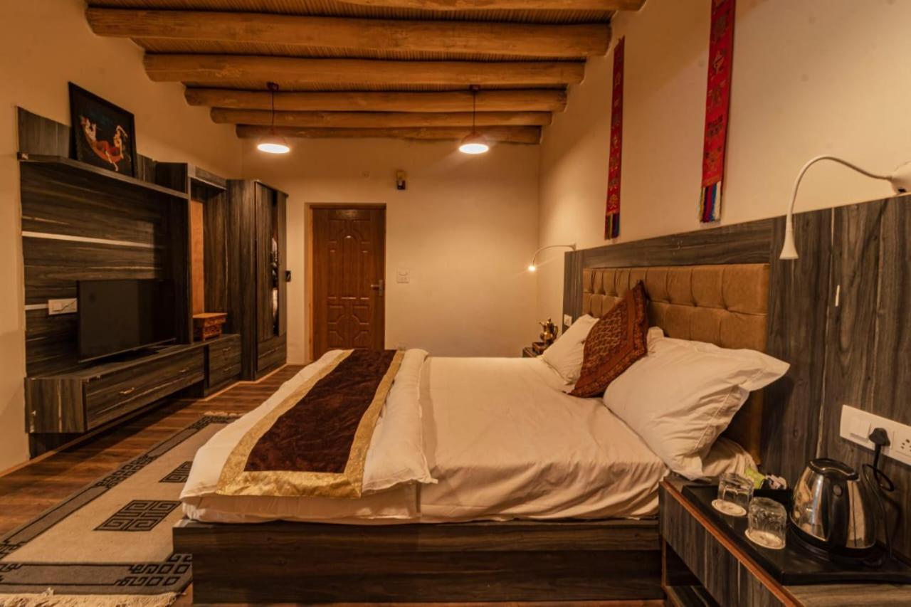 Hotel Sindhu Лех Экстерьер фото