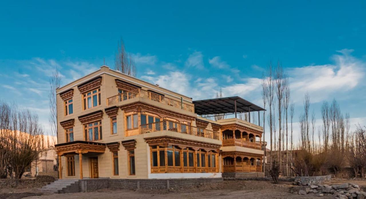 Hotel Sindhu Лех Экстерьер фото